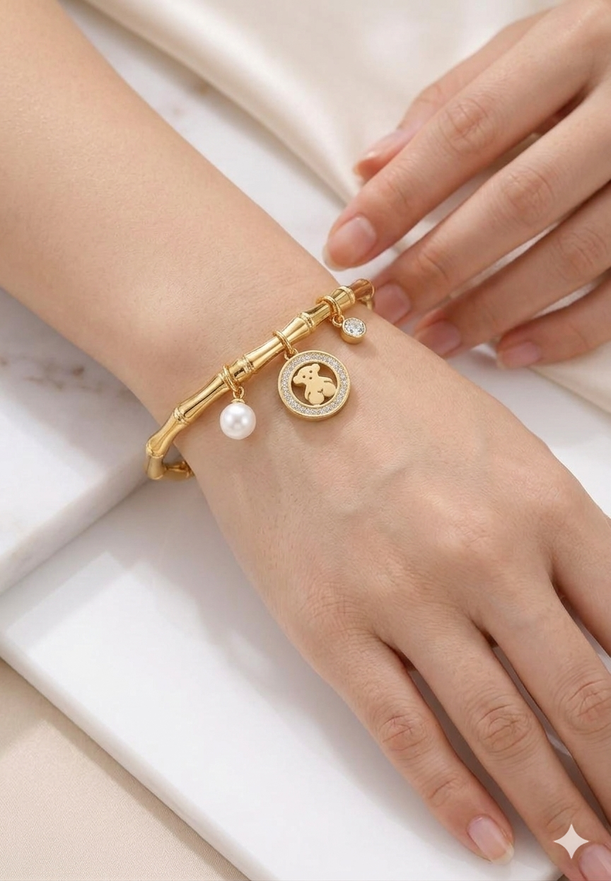 Bamboo Joint Bear Charm Bangle