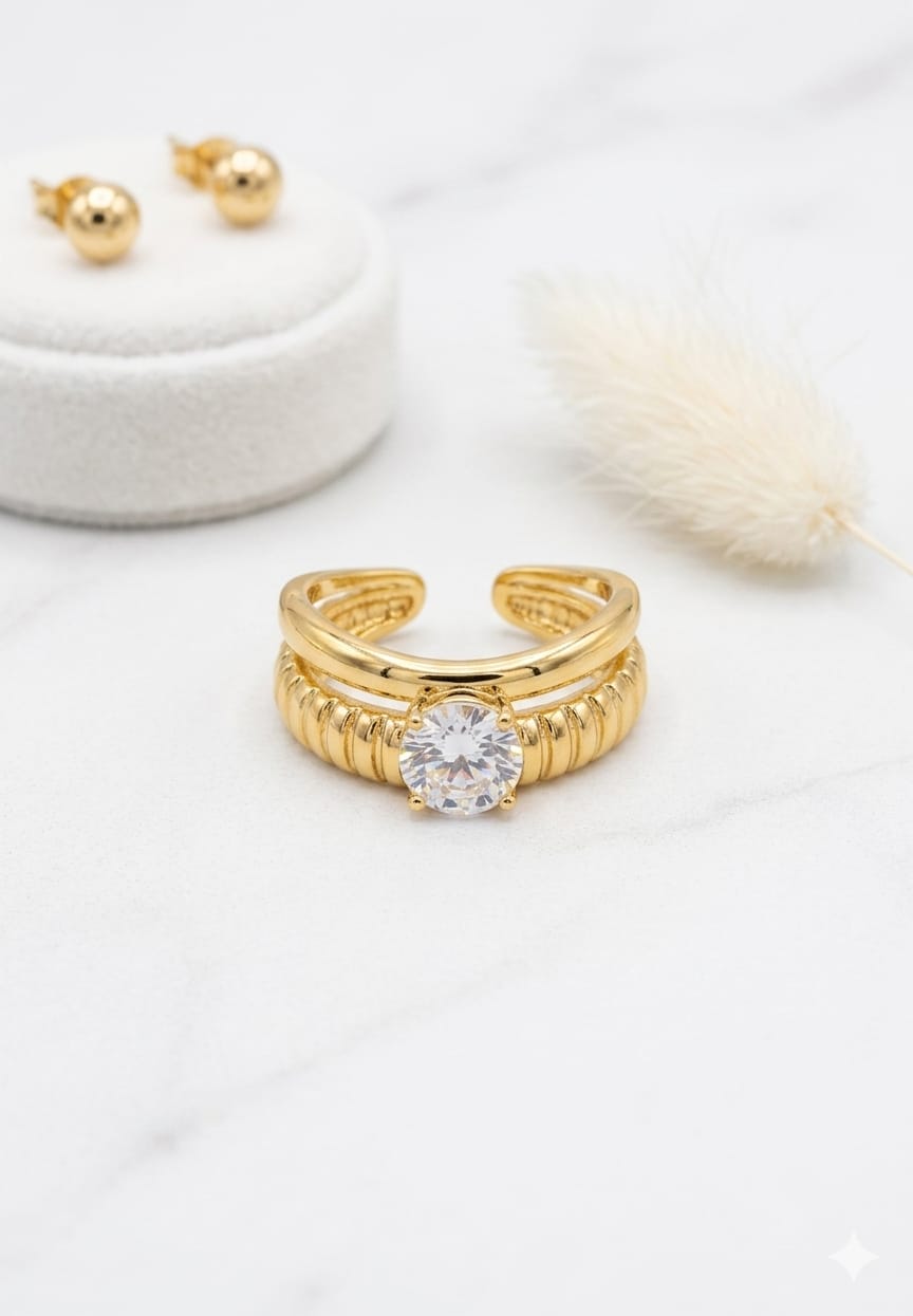 Ribbed Band Solitaire Ring