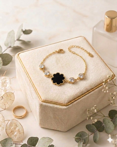 Black Flower Bracelete