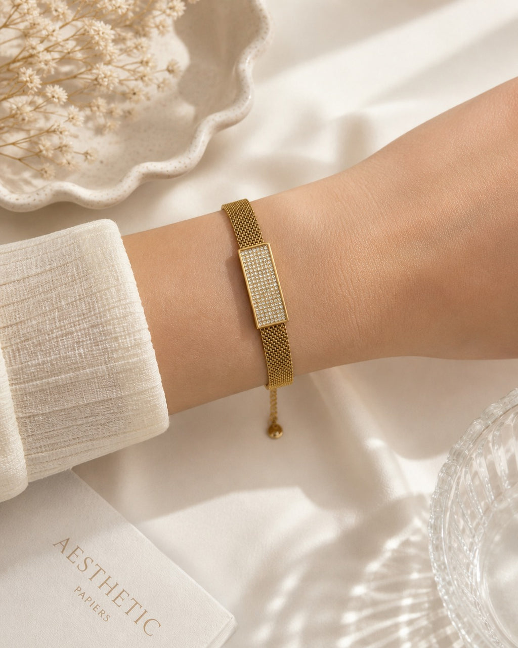 Watch Style Mesh Bracelete