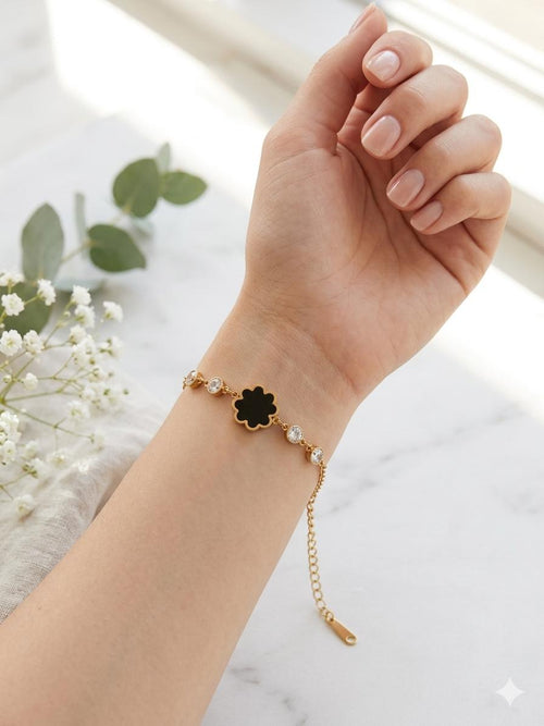 Black Flower Bracelete