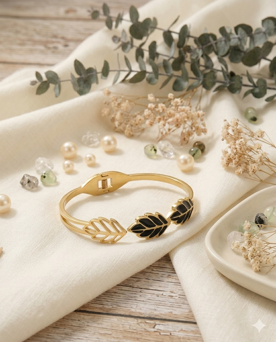 Leaf Handcuff