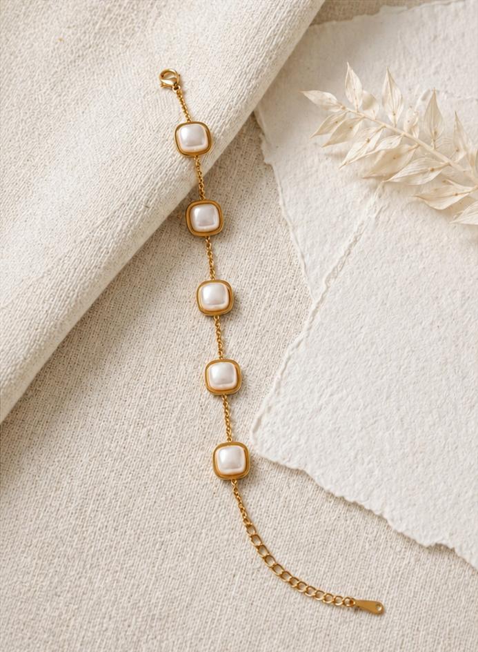 White Square Stone Bracelete