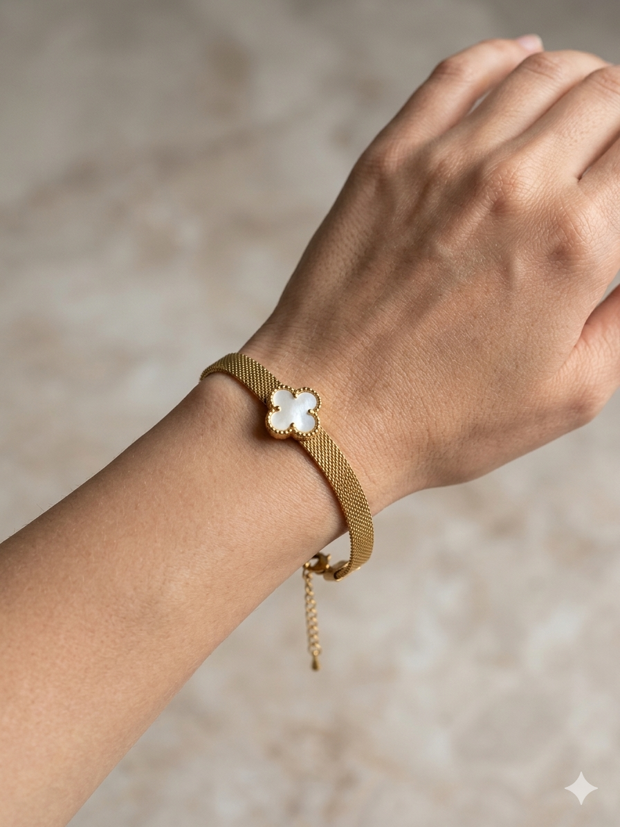 Pearl Petal Mesh Strap bracelete